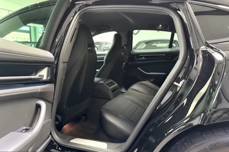 Porsche Panamera din 2025 cu 25.000 km - oferta POR200219 - foto 24