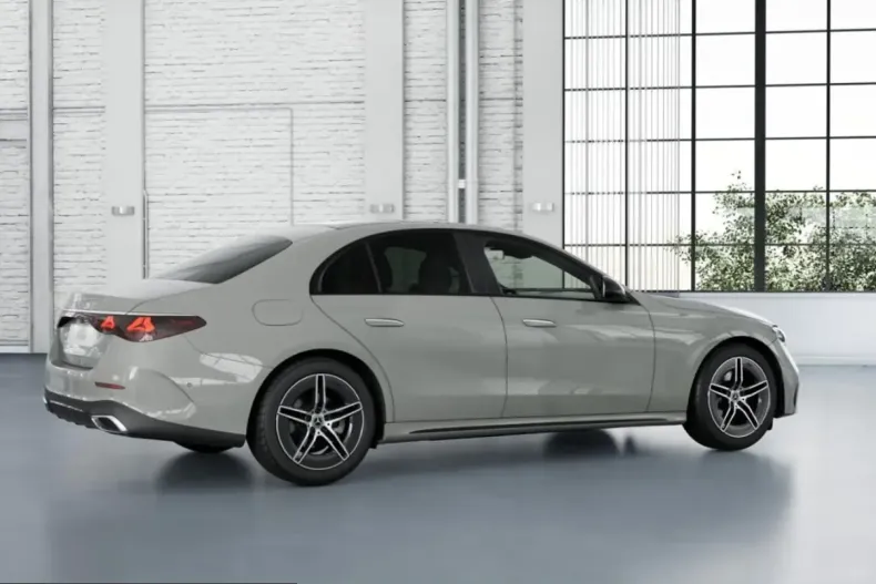 Mercedes-Benz E 200 (Clasa E) din 2025 cu 5.817 km - oferta MER200220 - foto 4