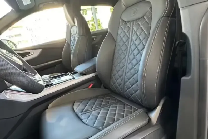 Audi Q8 din 2026 cu 20 km - oferta AUD200224 - foto 11