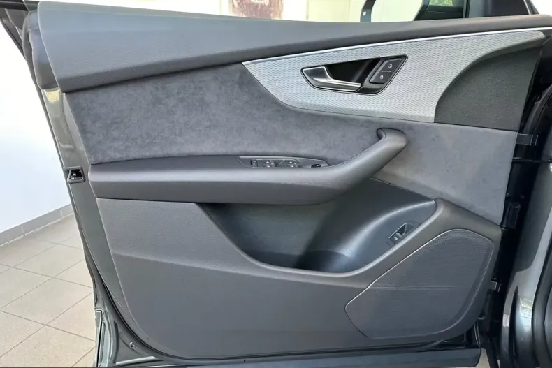 Audi Q8 din 2026 cu 20 km - oferta AUD200224 - foto 19