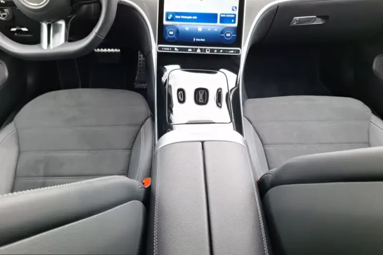 Mercedes-Benz CLE 180 (Clasa CLE) din 2025 cu 15.065 km - oferta MER200225 - foto 15