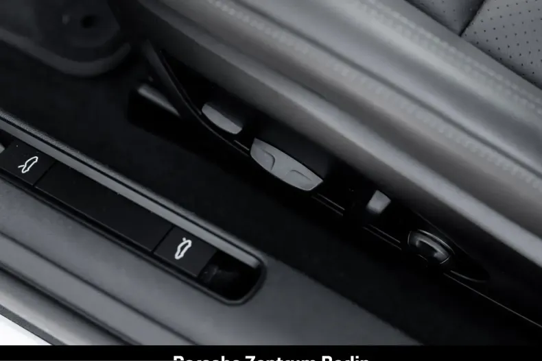 Porsche 992 din 2025 cu 11.820 km - oferta POR200231 - foto 16