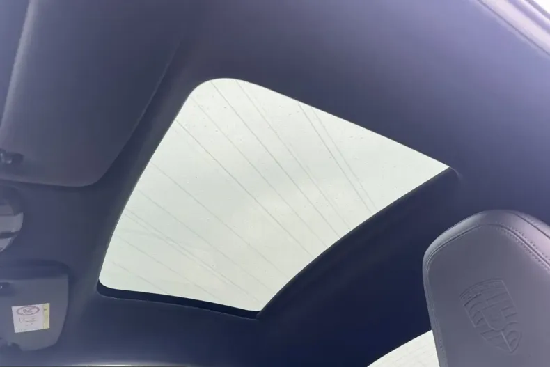 Porsche 911 din 2025 cu 10.000 km - oferta POR200245 - foto 13