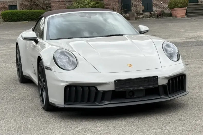 Porsche 992 din 2025 cu 11.400 km - oferta POR200246 - foto 2