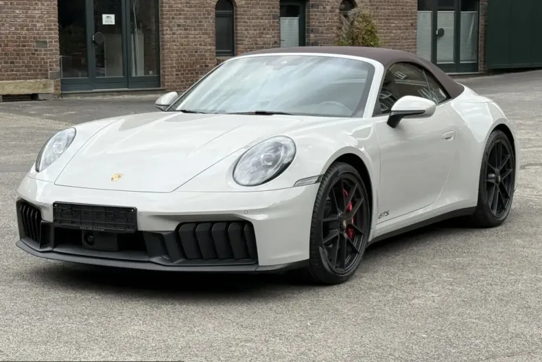 Porsche 992 din 2025 cu 11.400 km - oferta POR200246 - foto 3