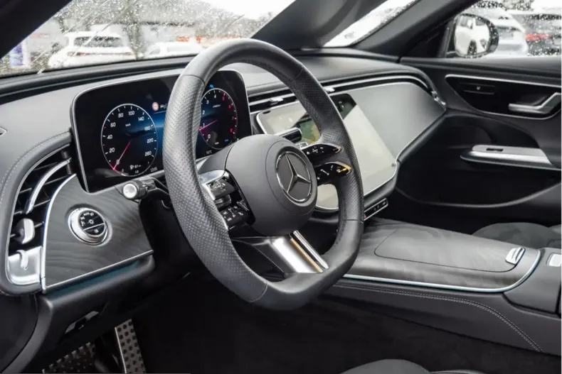 Mercedes-Benz E 200 (Clasa E) din 2024 cu 14.944 km - oferta MER200251 - foto 18