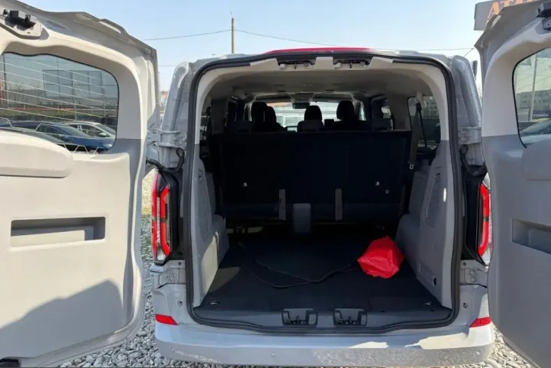 Ford Transit Custom din 2025 cu 28 km - oferta FOR200254 - foto 6