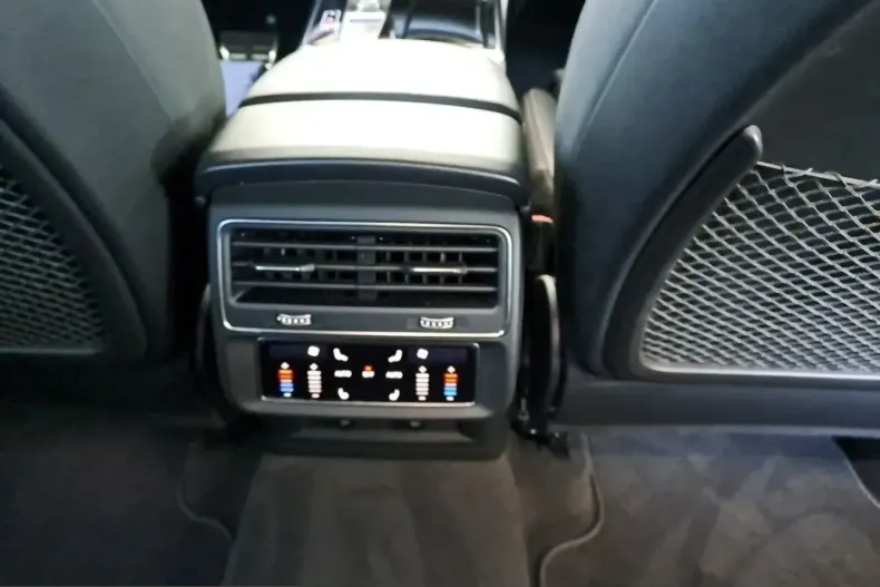 Audi Q8 din 2023 cu 43.431 km - oferta AUD200256 - foto 13