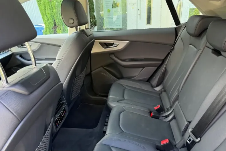 Audi Q8 din 2023 cu 39.900 km - oferta AUD200257 - foto 13