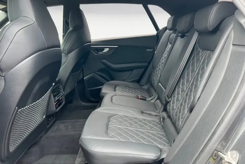 Audi Q8 din 2022 cu 52.833 km - oferta AUD200258 - foto 8