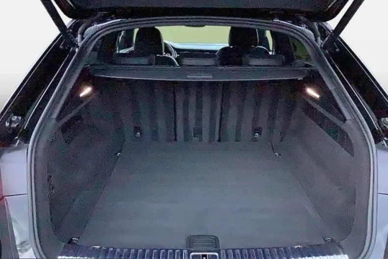 Audi Q8 din 2024 cu 52.793 km - oferta AUD200260 - foto 10