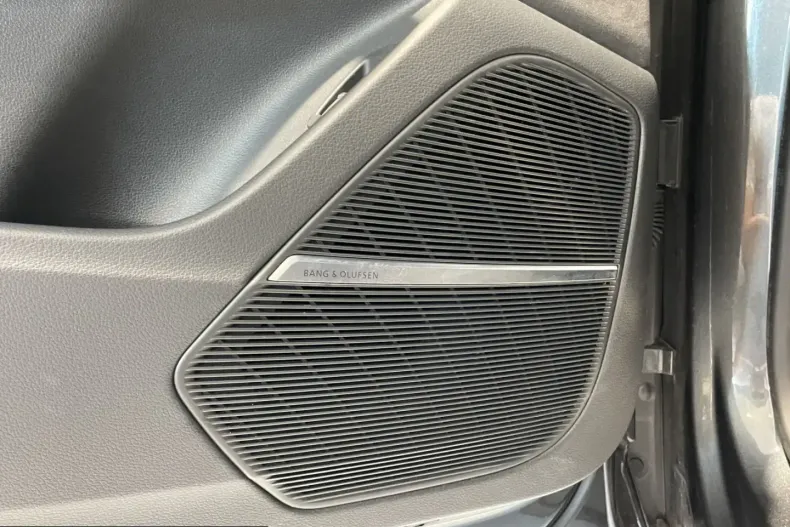 Audi RSQ8 din 2022 cu 50.800 km - oferta AUD200266 - foto 14