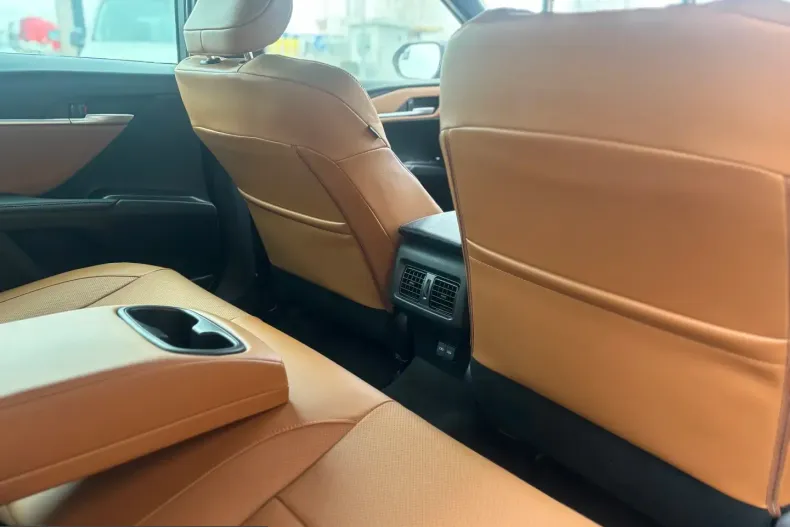 Toyota Camry din 2026 cu 300 km - oferta TOY200271 - foto 14