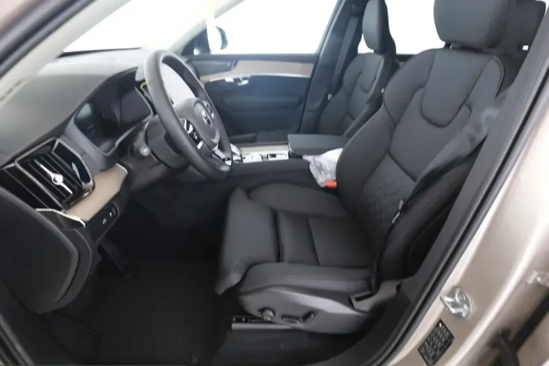 Volvo XC90 din 2025 cu 14.550 km - oferta VOL200273 - foto 5