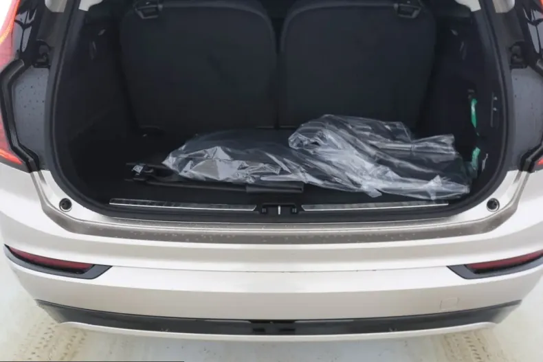 Volvo XC90 din 2025 cu 14.550 km - oferta VOL200273 - foto 9