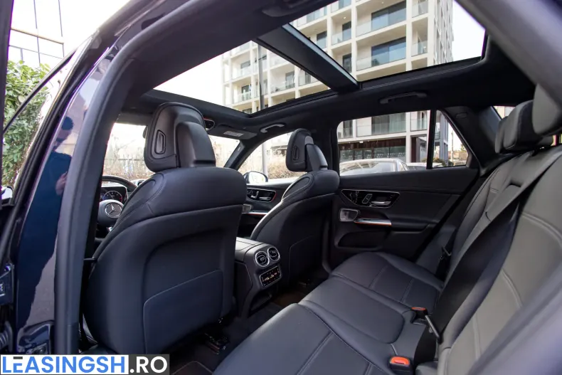 Mercedes-Benz GLC 300 (Clasa GLC) din 2023 cu 32.300 km - oferta MER200278 - foto 13