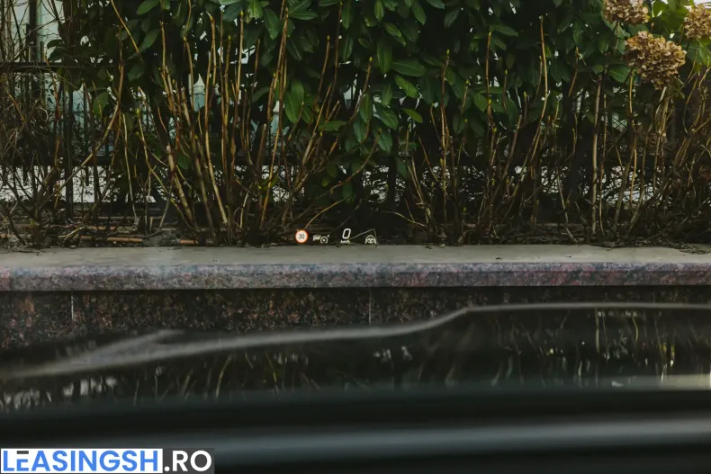 Mercedes-Benz GLC 300 (Clasa GLC) din 2023 cu 32.300 km - oferta MER200278 - foto 33