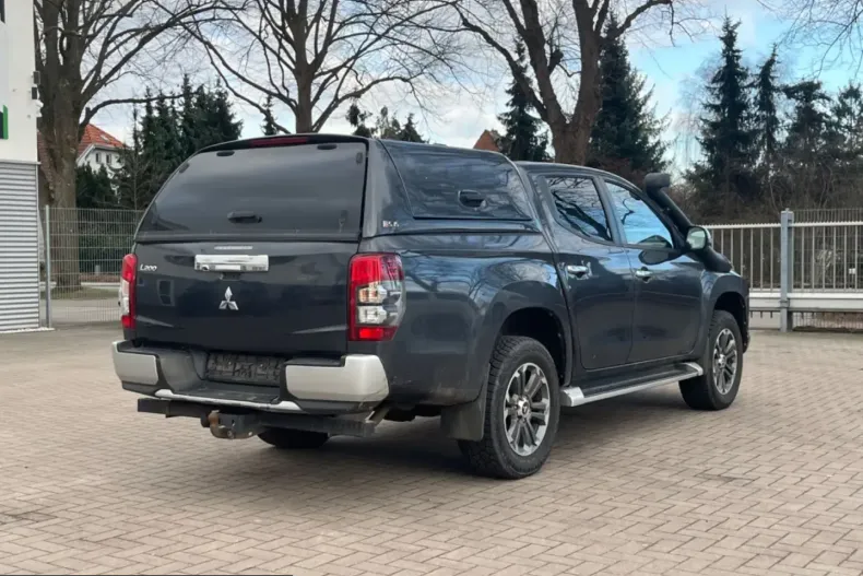 Mitsubishi L200 din 2022 cu 99.700 km - oferta MIT200287 - foto 5