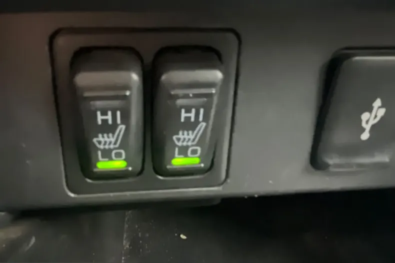 Mitsubishi L200 din 2022 cu 99.700 km - oferta MIT200287 - foto 23