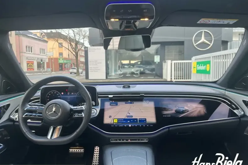 Mercedes-Benz E 400 (Clasa E) din 2023 cu 6.880 km - oferta MER200296 - foto 13