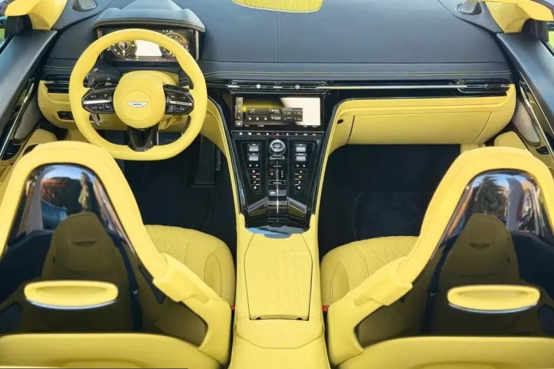 Aston Martin DB12 din 2024 cu 4.500 km - oferta AST200303 - foto 11