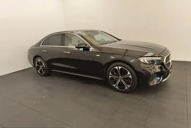 Mercedes-Benz E 300 (Clasa E) din 2024 cu 11.242 km - oferta MER200305 - foto 3