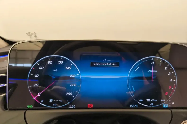 Mercedes-Benz E 300 (Clasa E) din 2024 cu 11.242 km - oferta MER200305 - foto 14