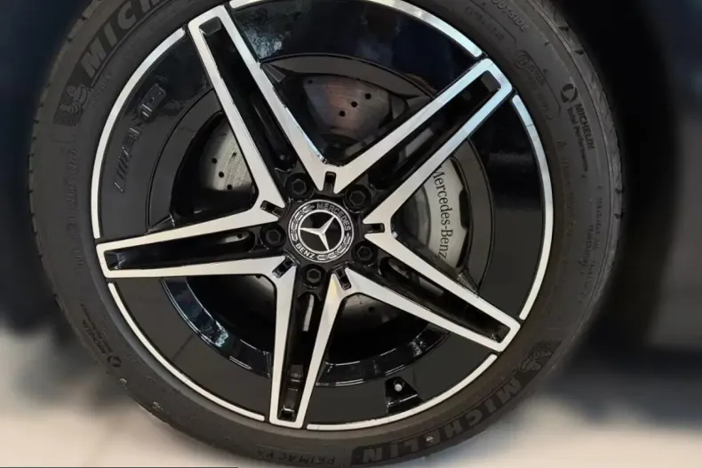 Mercedes-Benz C 300 (Clasa C) din 2022 cu 9.900 km - oferta MER200306 - foto 5