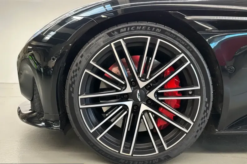 Aston Martin DB12 din 2024 cu 21.000 km - oferta AST200307 - foto 6