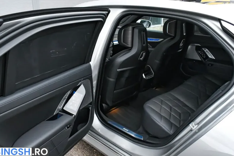 BMW 740 (Seria 7) din 2025 cu 17.355 km - oferta BMW200309 - foto 9