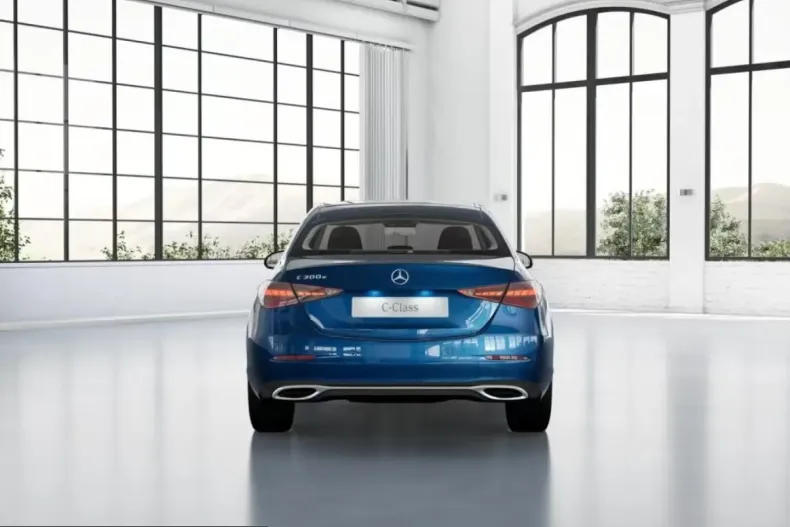 Mercedes-Benz C 300 (Clasa C) din 2024 cu 9.612 km - oferta MER200314 - foto 5