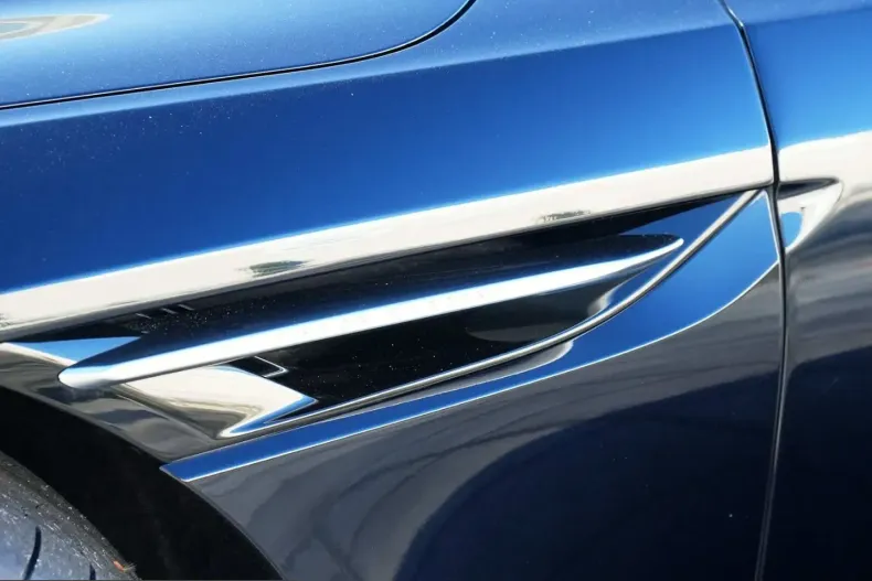 Aston Martin DB12 din 2024 cu 2.350 km - oferta AST200316 - foto 13