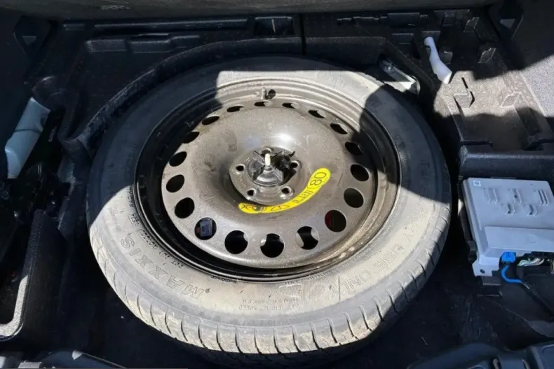 Ford Kuga din 2024 cu 24.448 km - oferta FOR200317 - foto 12