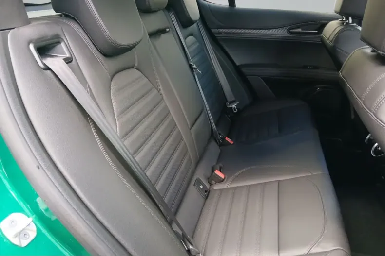 Alfa Romeo Stelvio din 2024 cu 10.847 km - oferta ALF200322 - foto 8