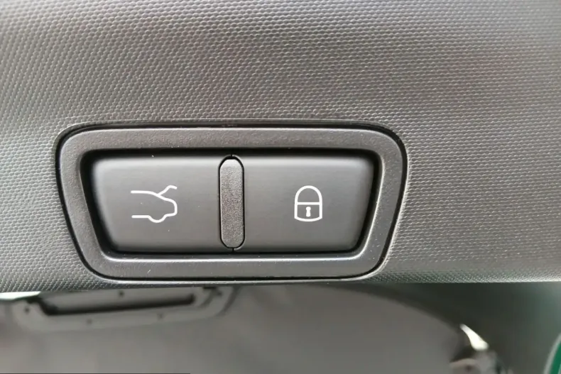 Alfa Romeo Stelvio din 2024 cu 10.847 km - oferta ALF200322 - foto 17