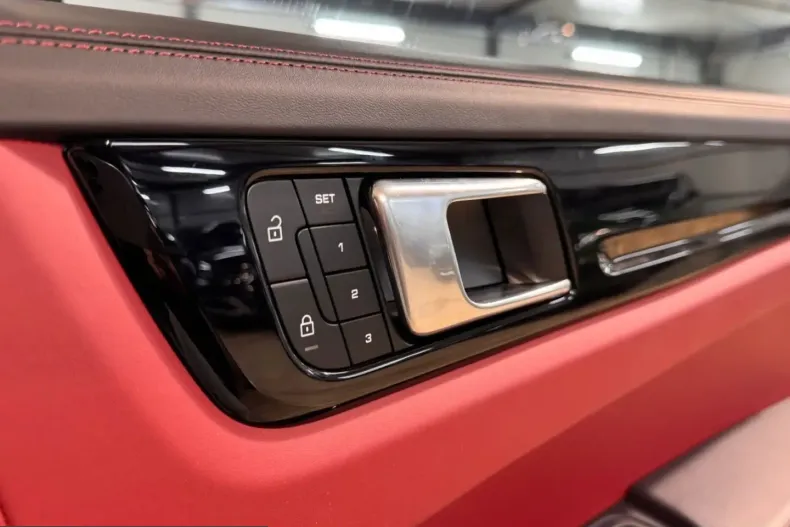 Porsche Cayenne din 2022 cu 48.106 km - oferta POR200328 - foto 23