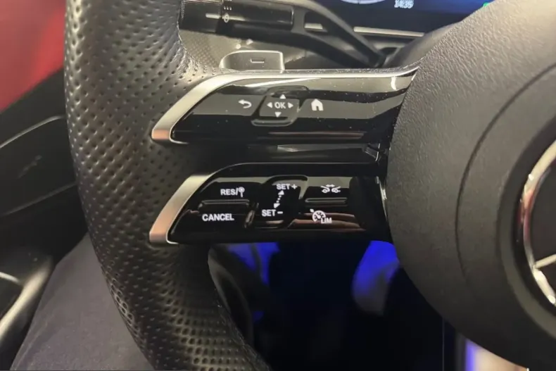 Mercedes-Benz C 300 (Clasa C) din 2023 cu 53.603 km - oferta MER200331 - foto 8