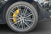 Porsche Cayenne din 2023 cu 39.950 km - oferta POR200332 - foto 9