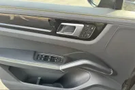 Porsche Cayenne din 2023 cu 39.950 km - oferta POR200332 - foto 10