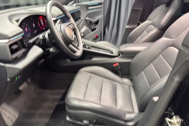 Porsche Macan din 2025 cu 14.500 km - oferta POR200337 - foto 15