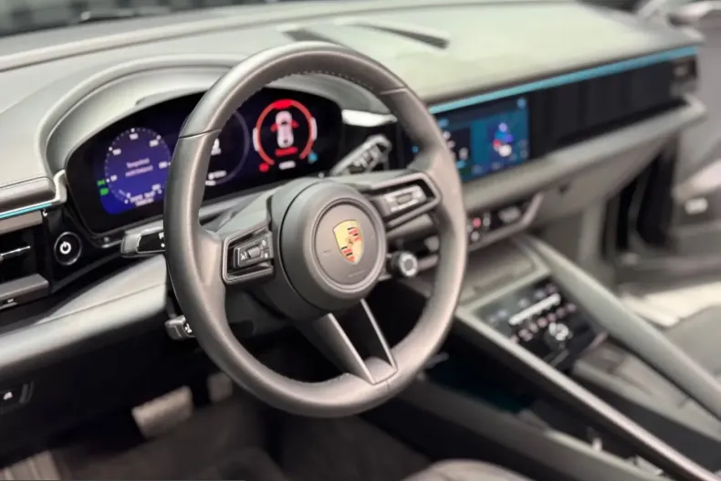 Porsche Macan din 2025 cu 14.500 km - oferta POR200337 - foto 16