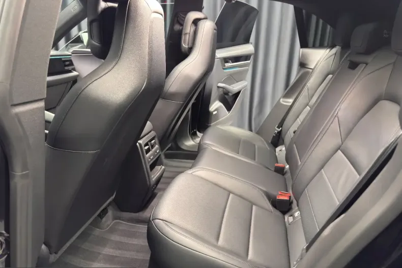 Porsche Macan din 2025 cu 14.500 km - oferta POR200337 - foto 20