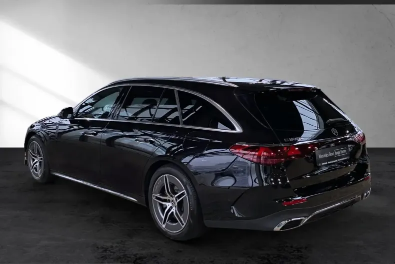 Mercedes-Benz E 300 (Clasa E) din 2024 cu 8.170 km - oferta MER200338 - foto 4