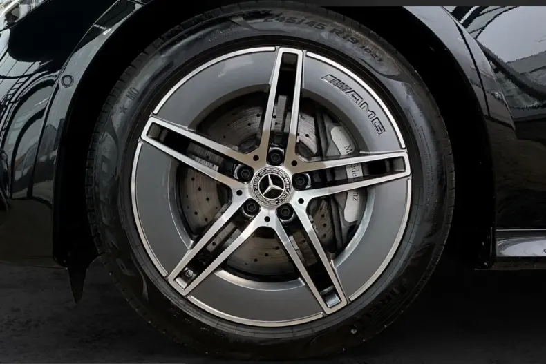 Mercedes-Benz E 300 (Clasa E) din 2024 cu 8.170 km - oferta MER200338 - foto 16