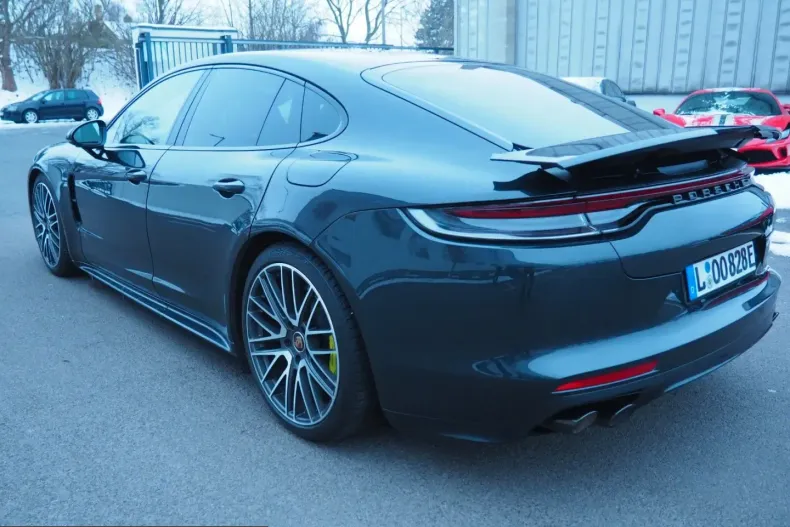 Porsche Panamera din 2021 cu 75.000 km - oferta POR200344 - foto 3