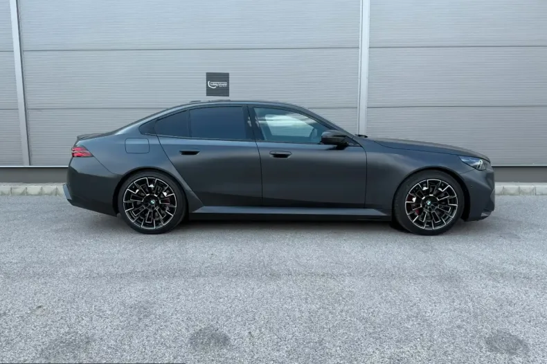 BMW M5 (Seria 5) din 2025 cu 6.000 km - oferta BMW200345 - foto 4