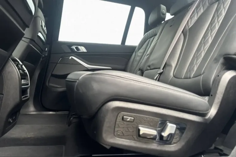 BMW X7 (Seria X) din 2025 cu 26.353 km - oferta BMW200347 - foto 7