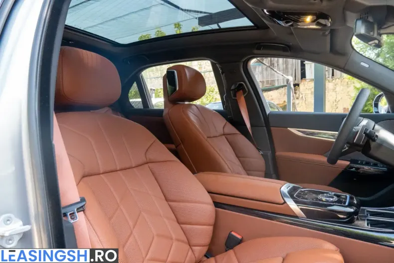 BMW 740 (Seria 7) din 2025 cu 14.500 km - oferta BMW200348 - foto 12