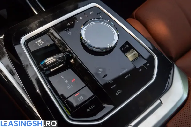 BMW 740 (Seria 7) din 2025 cu 14.500 km - oferta BMW200348 - foto 18