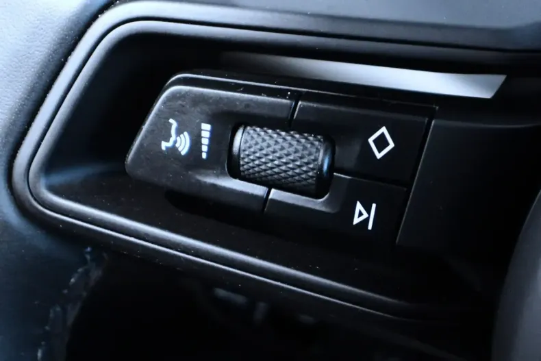 Porsche Macan din 2025 cu 15.953 km - oferta POR200349 - foto 34